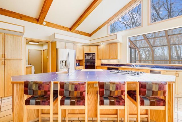 2128 Hunters Ridge COURT, Manitowoc, WI 54220