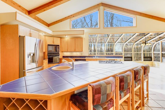 2128 Hunters Ridge COURT, Manitowoc, WI 54220