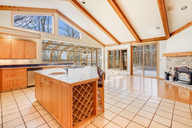 2128 Hunters Ridge COURT, Manitowoc, WI 54220