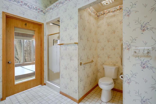 2128 Hunters Ridge COURT, Manitowoc, WI 54220