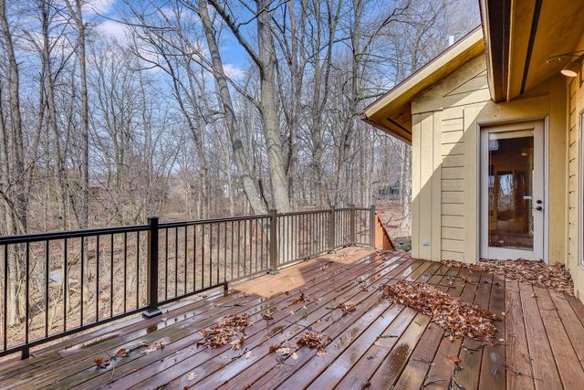 2128 Hunters Ridge COURT, Manitowoc, WI 54220