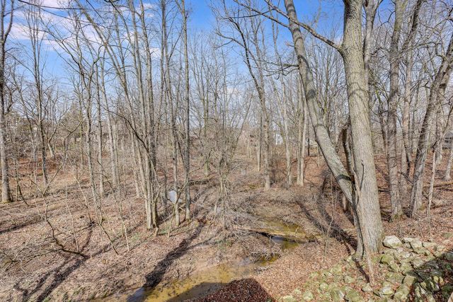 2128 Hunters Ridge COURT, Manitowoc, WI 54220