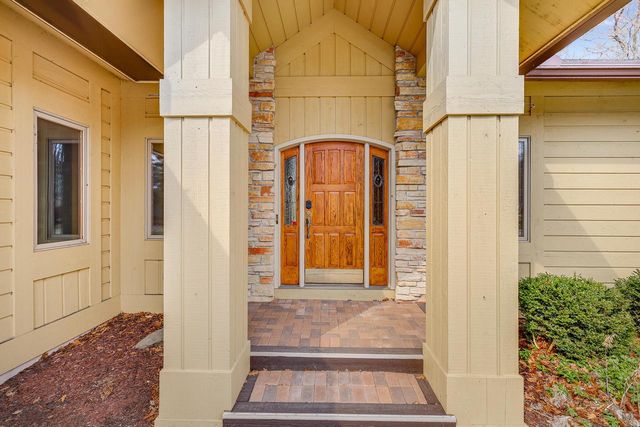 2128 Hunters Ridge COURT, Manitowoc, WI 54220