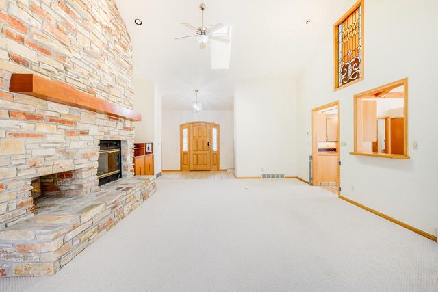 2128 Hunters Ridge COURT, Manitowoc, WI 54220