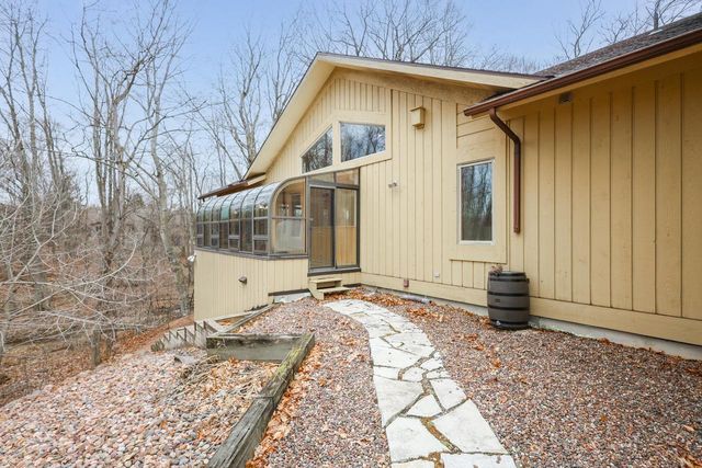 2128 Hunters Ridge COURT, Manitowoc, WI 54220