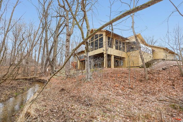 2128 Hunters Ridge COURT, Manitowoc, WI 54220
