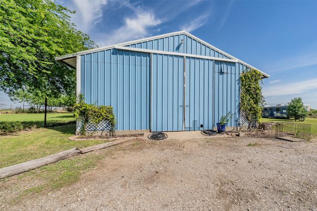 2137 County Road 1224, Cleburne, TX 76033