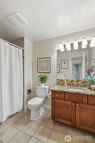 2017 Jones Circle SE, Renton, WA 98055
