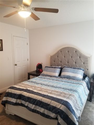 48 Hawks Way, Waynesville, GA 31566