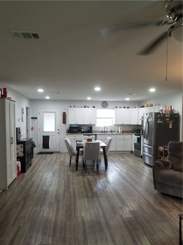 48 Hawks Way, Waynesville, GA 31566