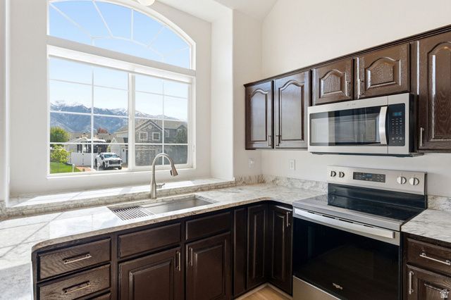 2231 N 50 W, Layton, UT 84041