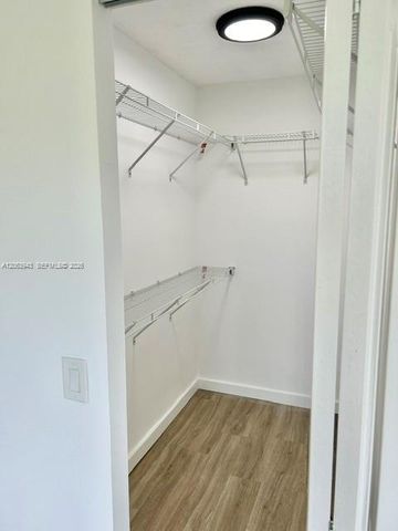 2431 SW 82nd Ave 204, Davie, FL 33324
