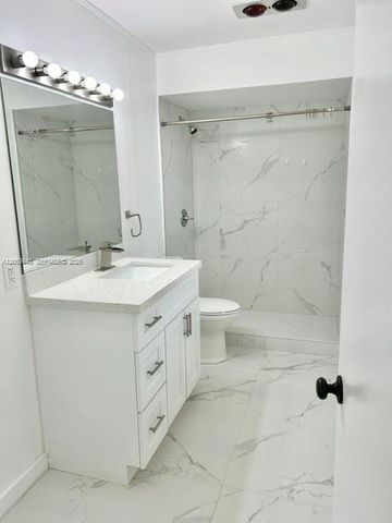 2431 SW 82nd Ave 204, Davie, FL 33324