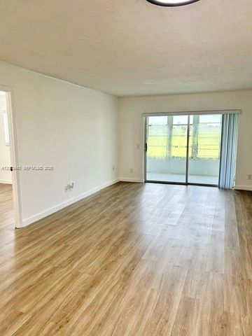 2431 SW 82nd Ave 204, Davie, FL 33324