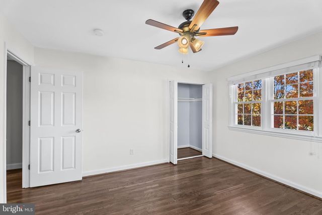 2325 FAIRVIEW TER, Alexandria, VA 22303