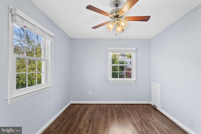 2325 FAIRVIEW TER, Alexandria, VA 22303