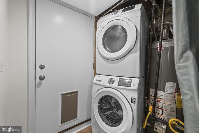 2325 FAIRVIEW TER, Alexandria, VA 22303