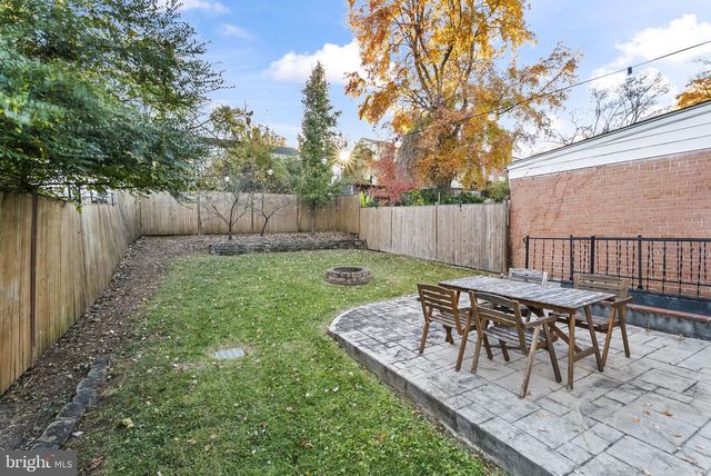 2325 FAIRVIEW TER, Alexandria, VA 22303