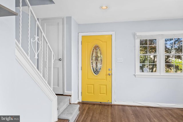 2325 FAIRVIEW TER, Alexandria, VA 22303