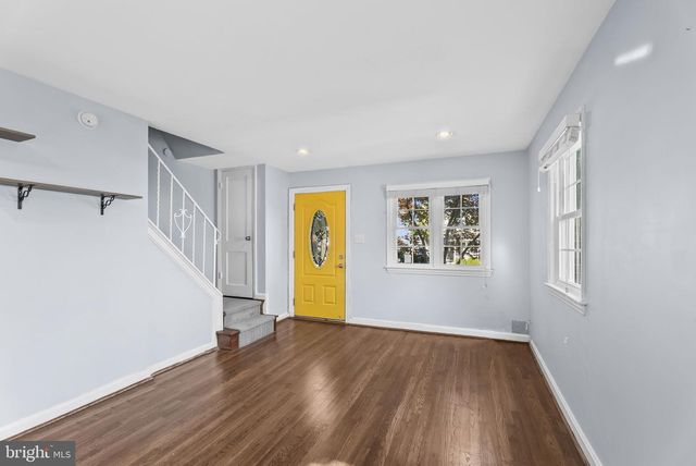 2325 FAIRVIEW TER, Alexandria, VA 22303