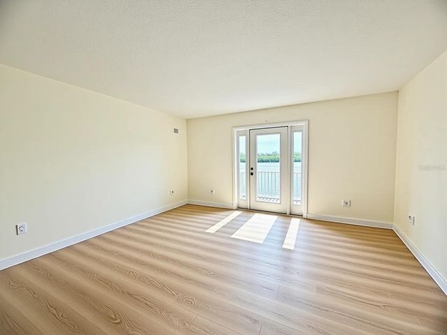 3751 POMPANO DRIVE SE 3751, St Petersburg, FL 33705