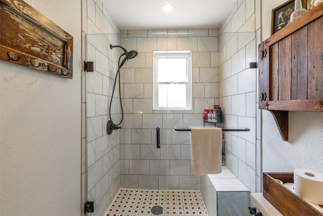 5624 E FM 323, Palestine, TX 75801