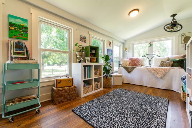 5624 E FM 323, Palestine, TX 75801