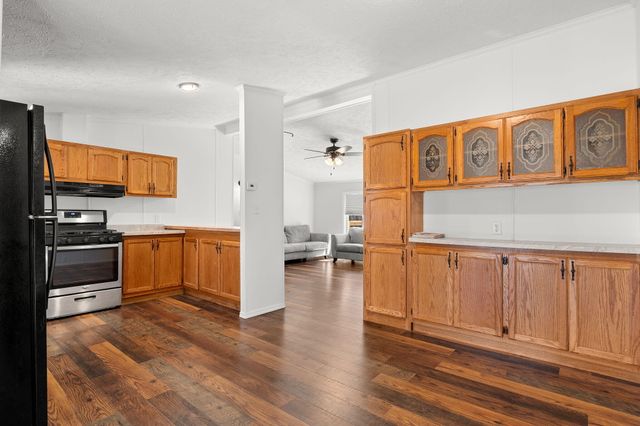 411 Shelton Drive, Hollister, MO 65672