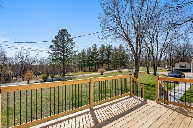 411 Shelton Drive, Hollister, MO 65672