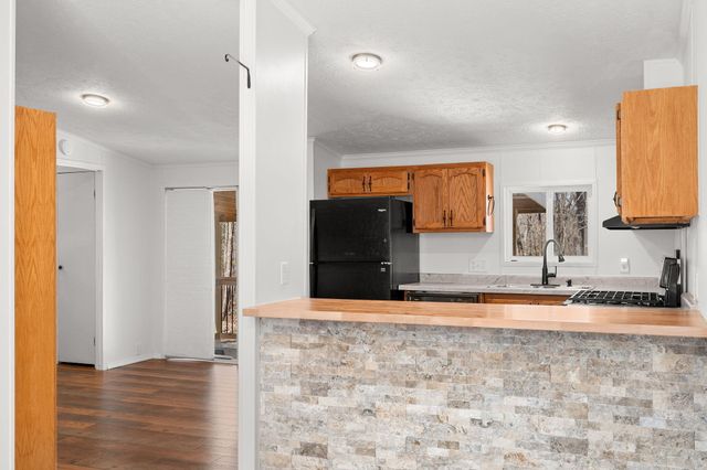 411 Shelton Drive, Hollister, MO 65672