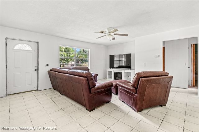 304 Serenade Drive, Lake Placid, FL 33852