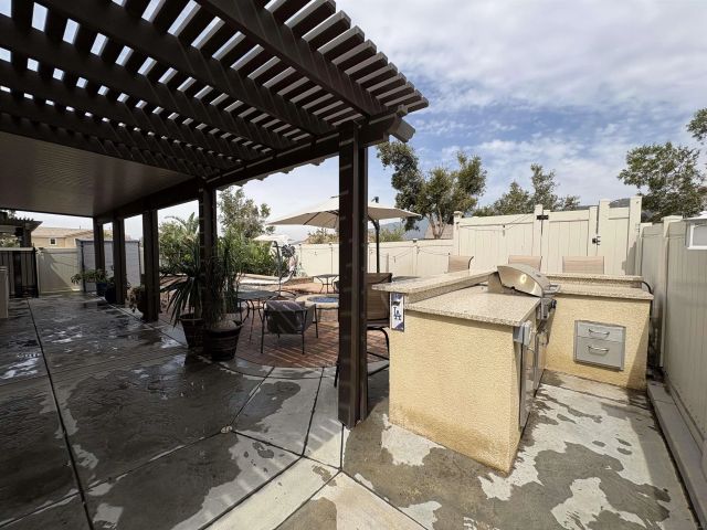 3326 Crowfoot, San Bernardino, CA 92407