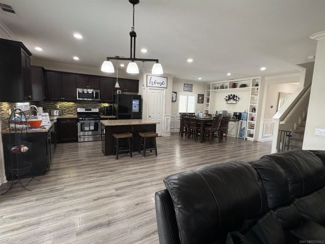 3326 Crowfoot, San Bernardino, CA 92407