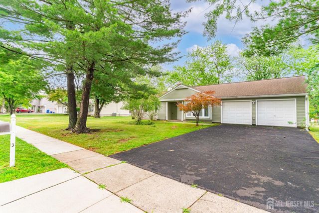 3 Wilkens Drive, Piscataway, NJ 08854