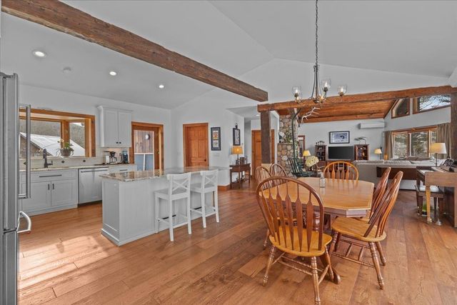 151 Rudys Lane, Stowe, VT 05672