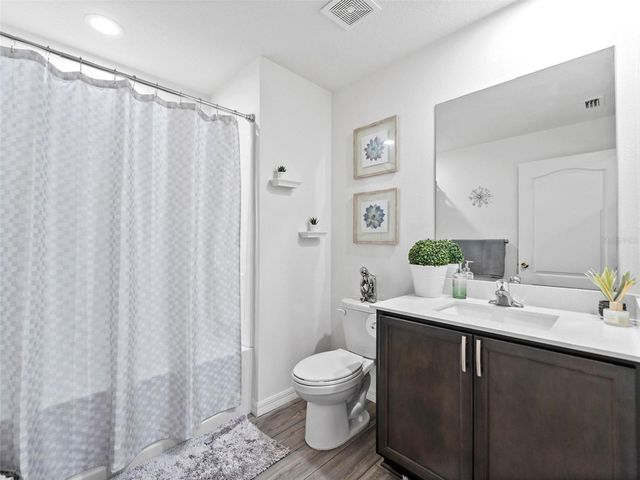 8975 SOUTHERN CHARM CIRCLE, Brooksville, FL 34613