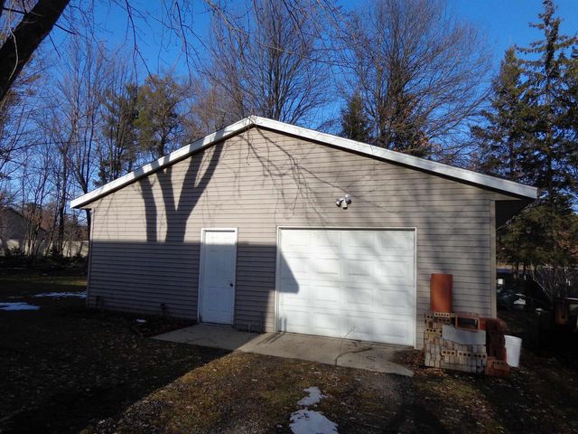 2110 E BREEZEWOOD COURT, Plover, WI 54467