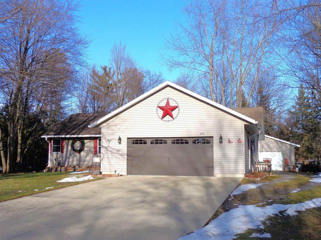 2110 E BREEZEWOOD COURT, Plover, WI 54467