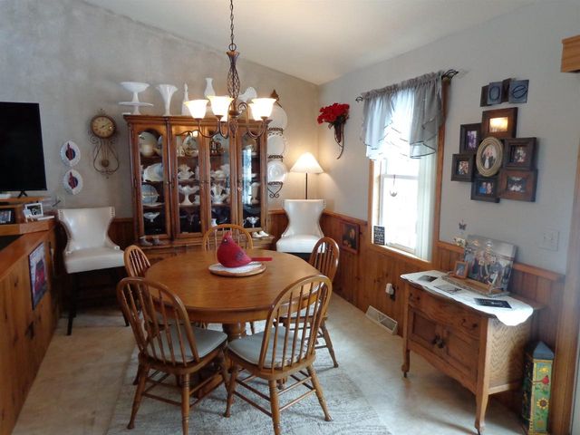 2110 E BREEZEWOOD COURT, Plover, WI 54467