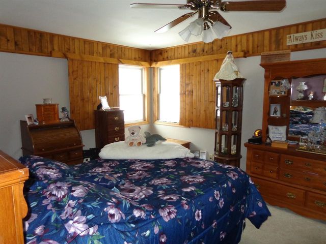 2110 E BREEZEWOOD COURT, Plover, WI 54467