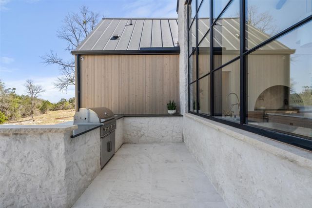 123 Landings WAY, Spicewood, TX 78669