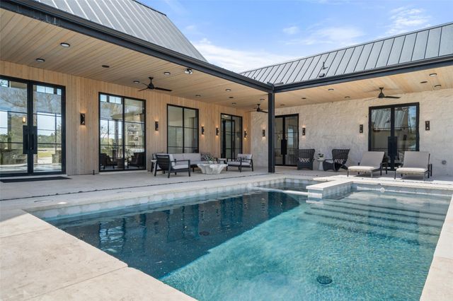 123 Landings WAY, Spicewood, TX 78669