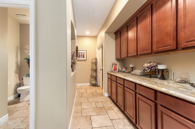 4534 W Columbia Way, Quartz Hill, CA 93536