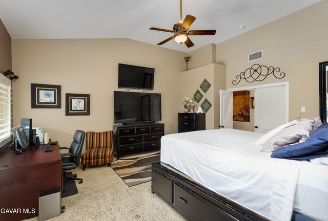 4534 W Columbia Way, Quartz Hill, CA 93536