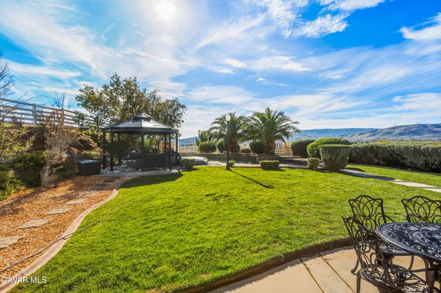4534 W Columbia Way, Quartz Hill, CA 93536