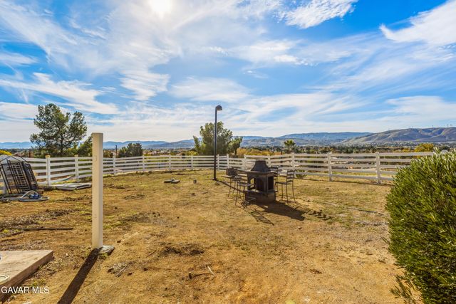 4534 W Columbia Way, Quartz Hill, CA 93536