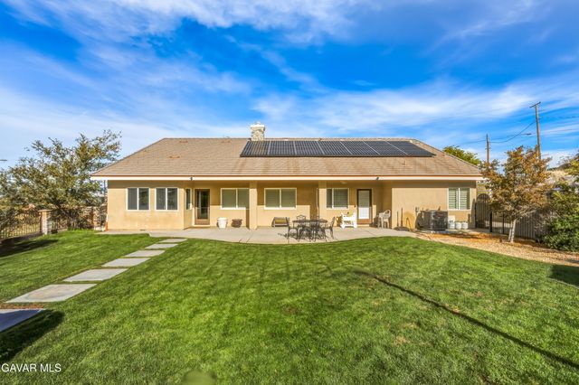 4534 W Columbia Way, Quartz Hill, CA 93536