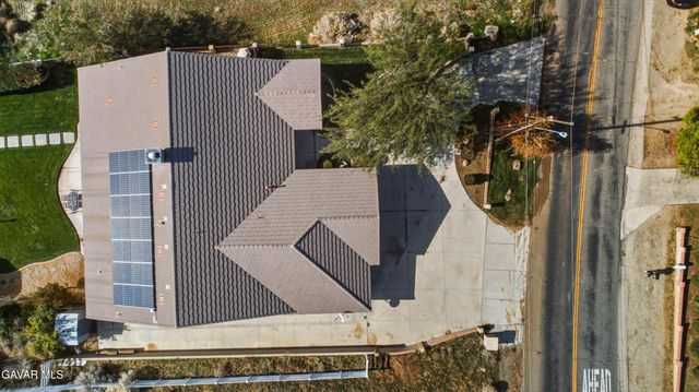 4534 W Columbia Way, Quartz Hill, CA 93536