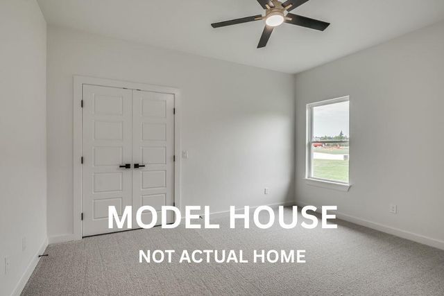 2434 Wolf Creek Bend, Blanchard, OK 73010