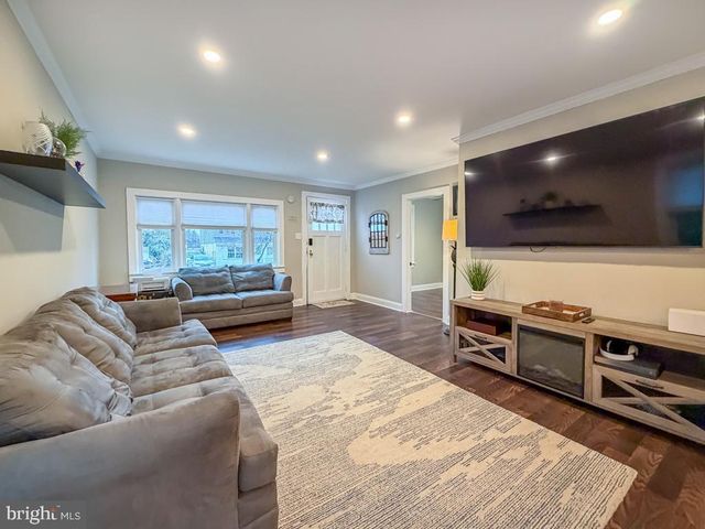 434 WOODLAND AVE, Horsham, PA 19044